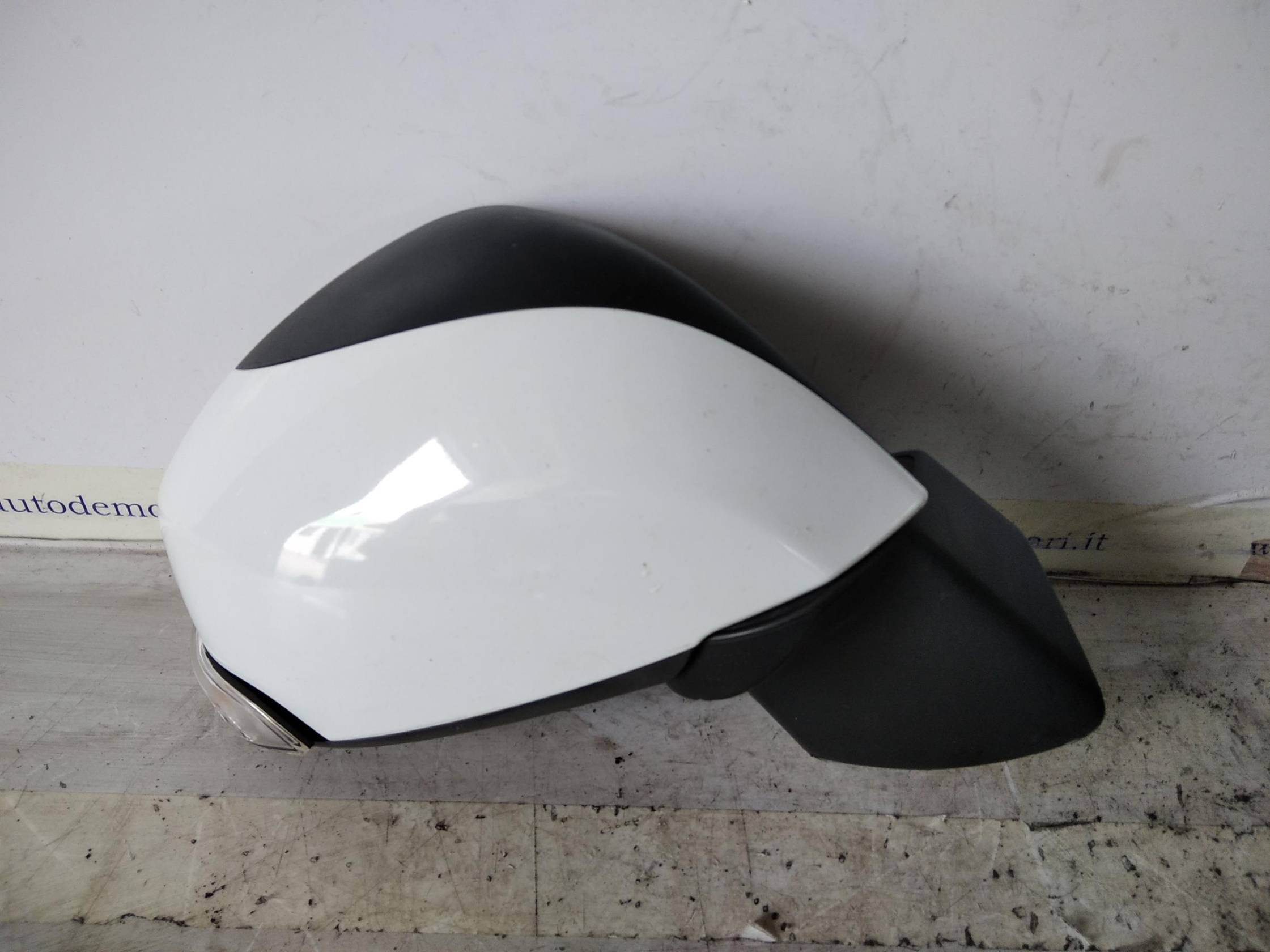 Retrovisore est. regolaz. elettr. dx.